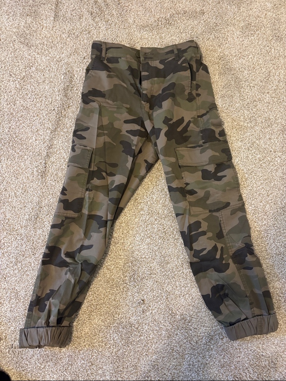 Garage Kids Camo Cargo Pants in Olive & Black
